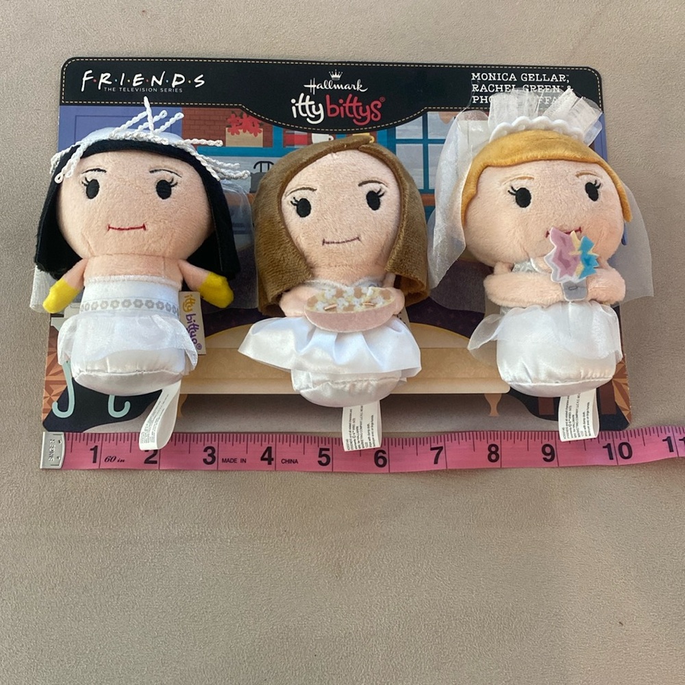 Friends itty bitty